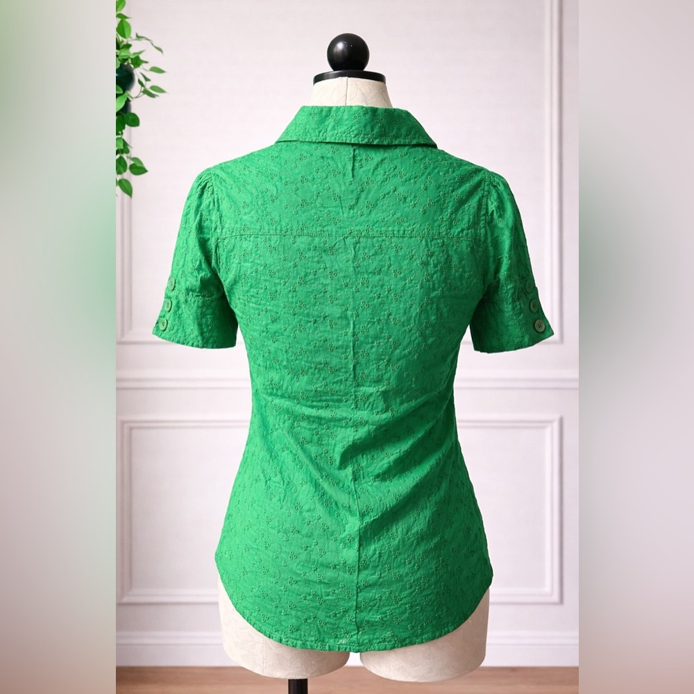 Tailored Green Short-Sleeve Button Down Shirt - Picture 2 of 5